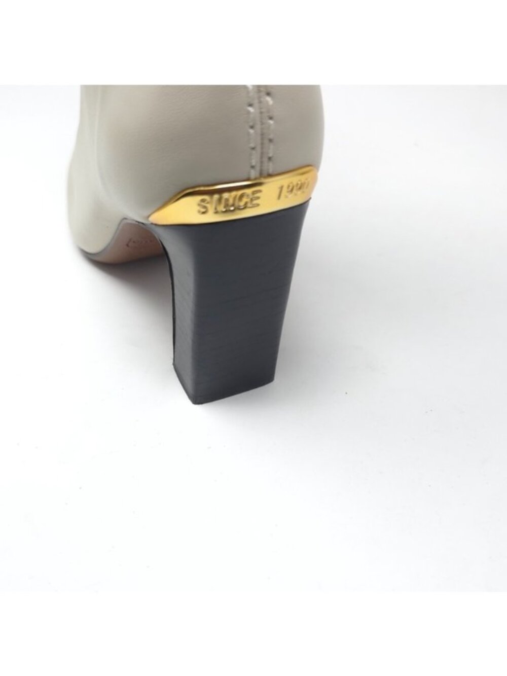 Franco Sarto Briar Snip Toe Heeled Ankle Boot Chalk White Leather 8 M - Picture 15 of 16